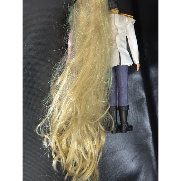 Disney Tangled Rapunzel and Prince Charming Doll Set Blonde Hair Sparkle Dress - Picture 5 of 5